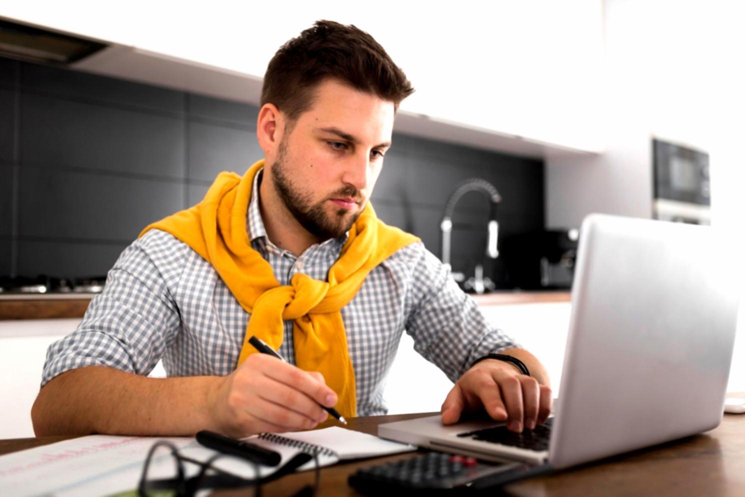 Students analyzing portfolio construction strategies during systematic investing workshop